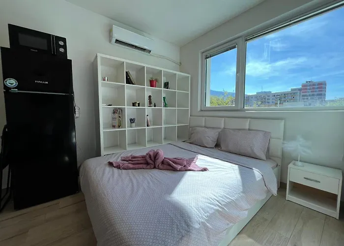 Sao Paolo Warm And Cosy Studio In Lively District